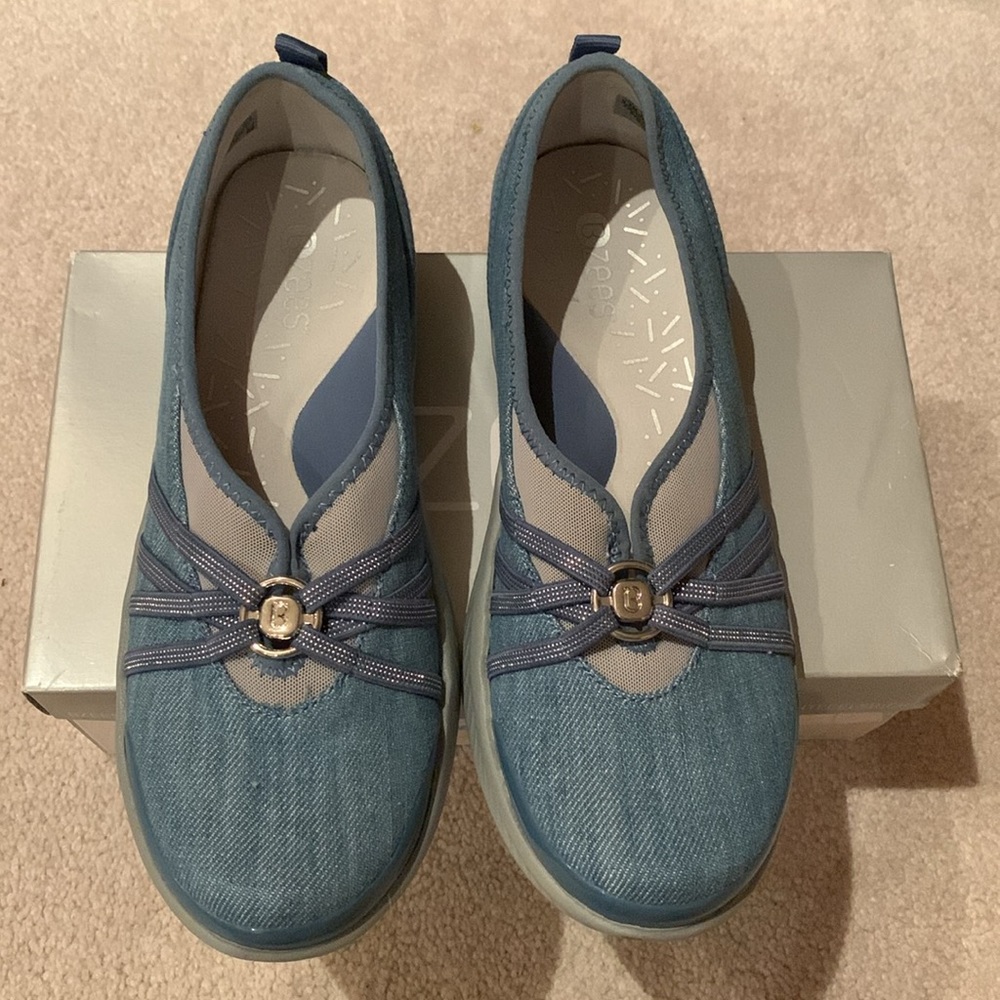 Bree’s shoes - Picture 4 of 8